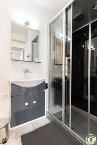 31G101580-9684b4282a3f48ef90962ca090c8df14