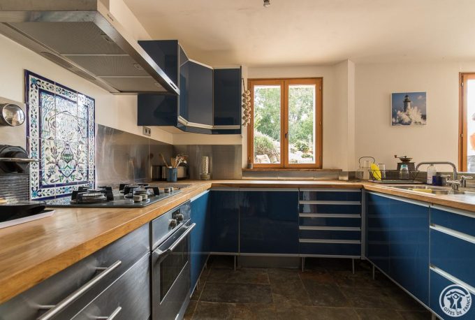 31G101586-24d39bdde66f4f46a1770dd0e288b4c1