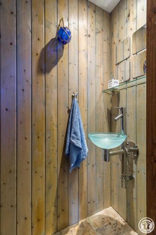 31G101586-6ad5dd458ab34e8a944ce6e7ed685137