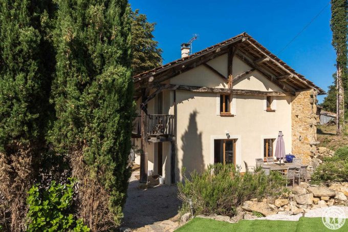 31G101586-a9c93b58e93c425b83926bb72268e632