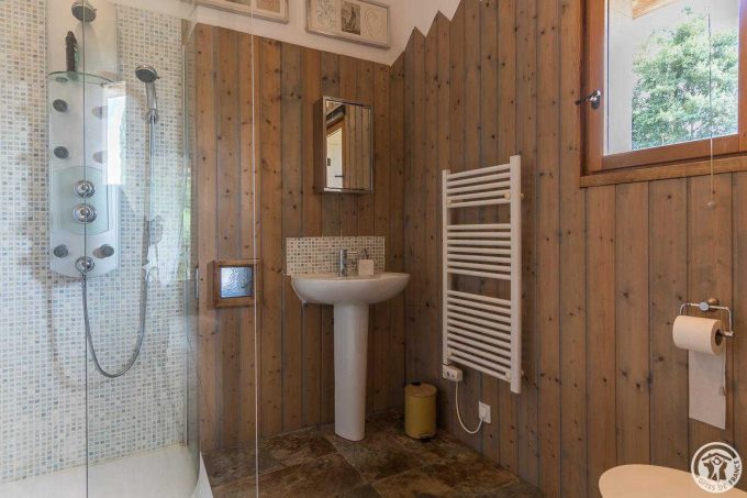 31G101586-ff4bd45f8dc24a18bfbdb9b02f036485