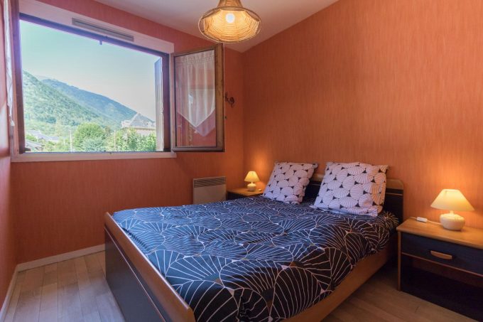 31G101588-01477201b6754314813fb43b1b8a2c54