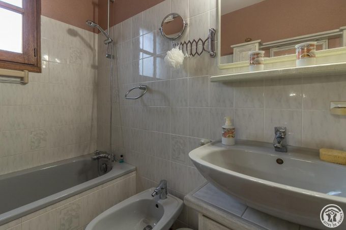 31G101589-1725966e515d4ce3b9d790d7e4cd22a2