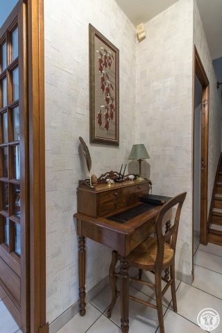 31G101589-9cfd4d6c854d4ae5b7843f8bda8cd8b1