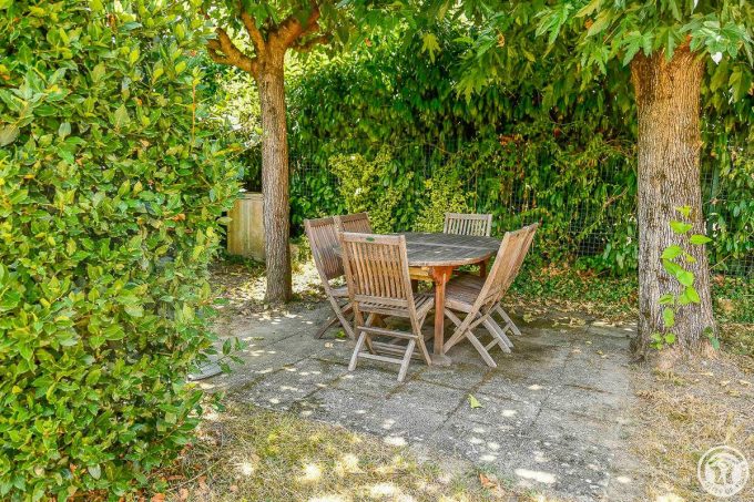 31G101589-b37def0c6ccf4326be95bbb6958c1cc3