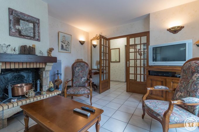 31G101589-e5cf6d616f1e4559b5b1a3dac29bdbb8