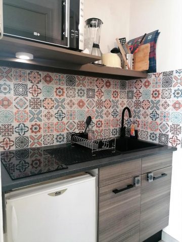 31G101594-b0e55627dedc4e39ad1a1f959eb5d0f0