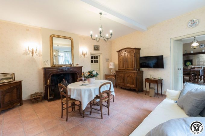 31G101603-9b1cf9a3b49447d2987f6f6b9e73a9b0