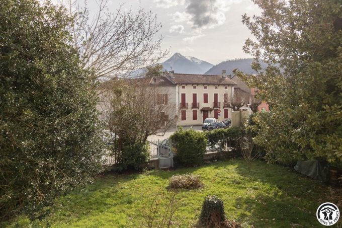 31G101603-cf794b98299143c792ec8e8e54a808ab