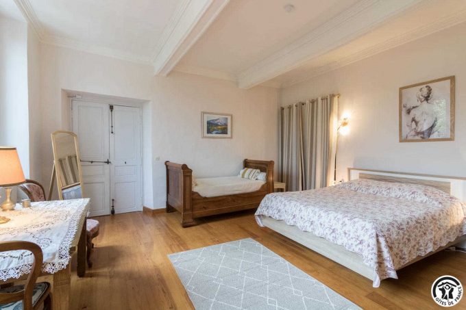 31G101603-e8a98ab98e0e425e865560bd1dc6da92