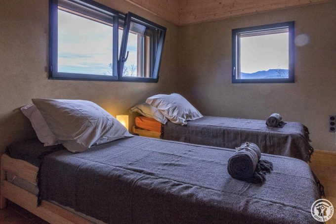 31G101605-8eadb135d6744b4d819521eb670d7997