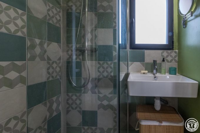 31G101605-b8dfe66abe504e92864f8556c872822c