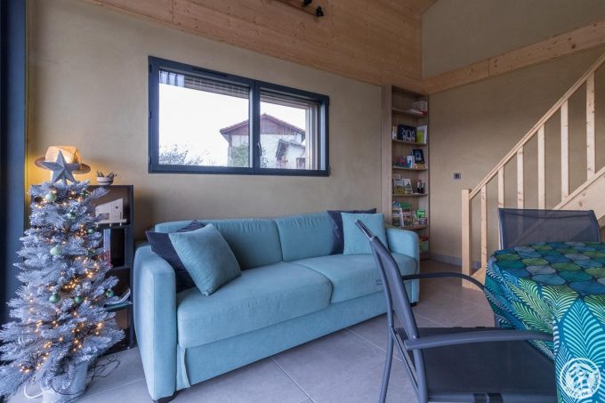 31G101605-cf034ac558584a2c9055544904ff2009