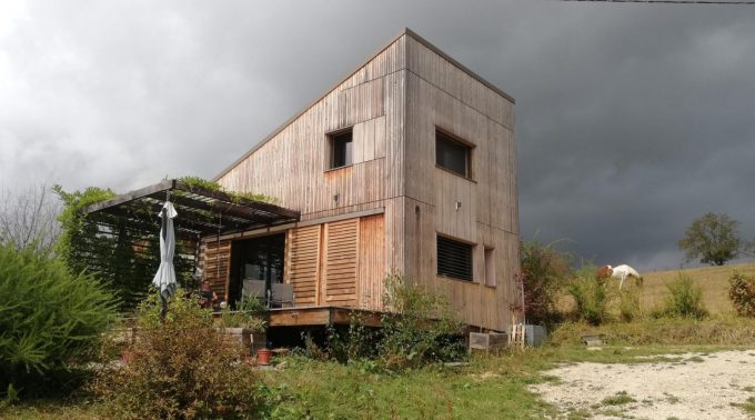 31G101605-d17486ffdc284a4eb8a3d1f4460582f7