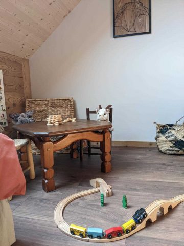 31G101608-27003bfbaa75459e8c91e18276915f6b