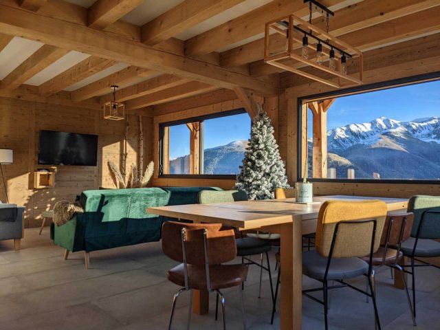 31G101608-432471ff7b124b2a8fbe31141345da6b