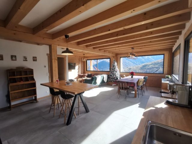 31G101608-455b7c13145b49969102ce16bf2e2e2f