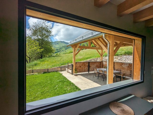 31G101608-7840da4668be43e28b5df94b9c223e86