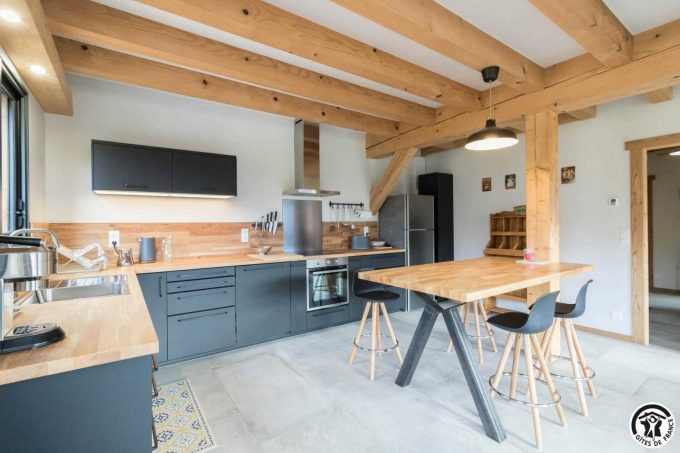 31G101608-a4f2156d82094e2ba9e23d77e144db52