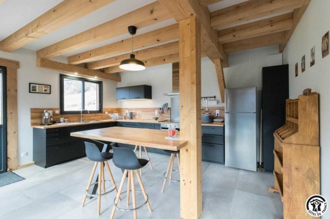 31G101608-aa4984a7ffe848f2aa0f6d0ce5fb9af7