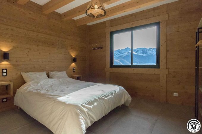 31G101608-c17e36c743b14e77b49e6567565a29c9