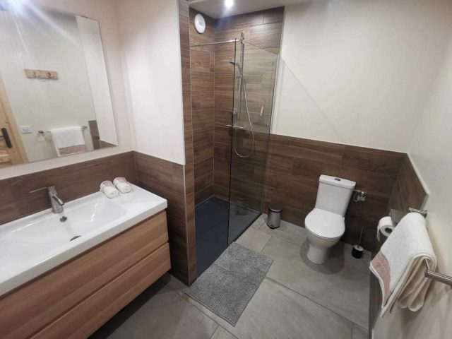 31G101608-cbc4535cdd0c4237810707f812c3075b