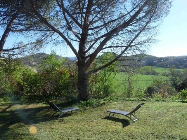 31G101612-1e4bb4a612844201946d434adb5ca6ed