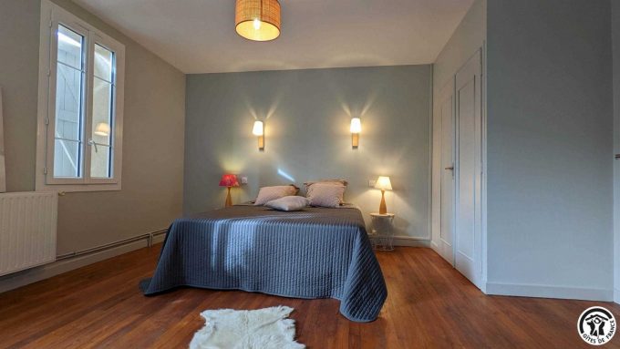 31G101612-20449413ddc74995b9058bdae060ca82