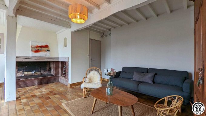 31G101612-b09d51822d68483fa63579a7f4569261