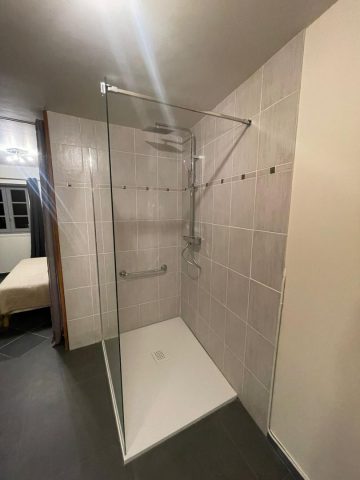 31G101613-5e9ae3de369d4a0a92d7c72601dd2efa