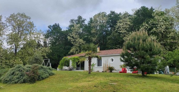 31G101620-b40395bc8bbd4f41ad2ca174d076b151