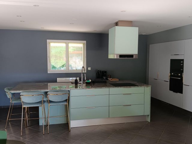 31G101620-f198826d90f34d2ab441bda1ab535adb