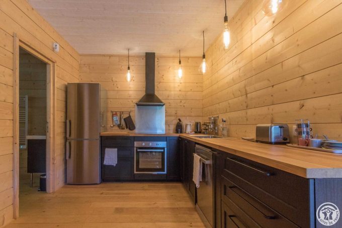 31G101631-79ab909841864cd78cf24ac58985ccf4