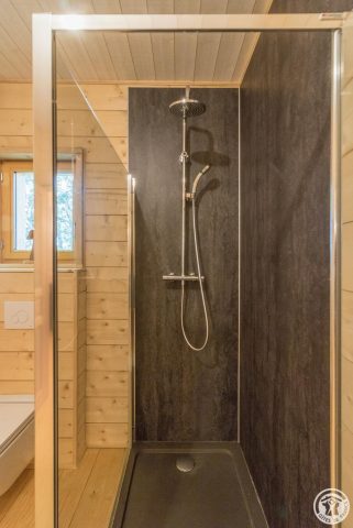 31G101631-79dad0e96e0e45d5a11d0e1023bd9f0a