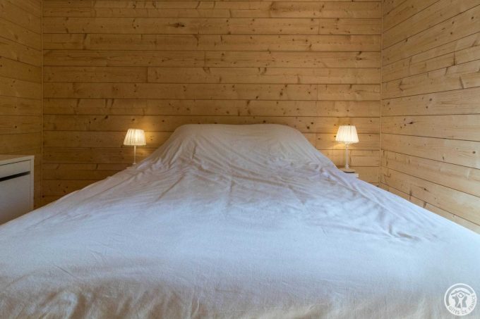 31G101631-9e06921b44e24aee93ec03e41856cfe8