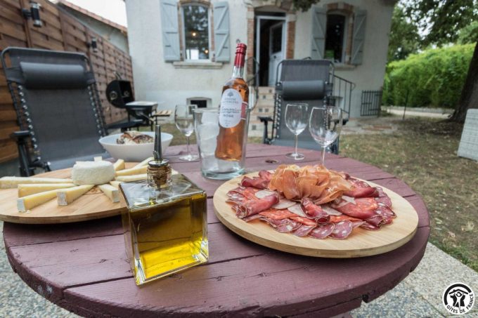 31G101641-a277f9ab04884e0184c1d5ea45485ea2