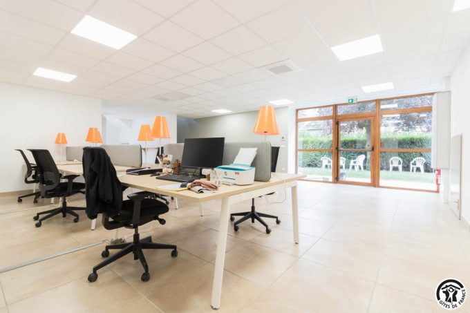 31G101649-00e04f539573415aa06fc5482546530a