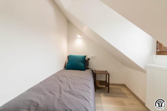 31G101649-01d9152dc06c4a748df54455c7fa871c