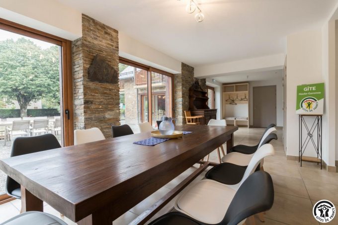 31G101649-6b07e5cea9f345b389990a043ba2cc96