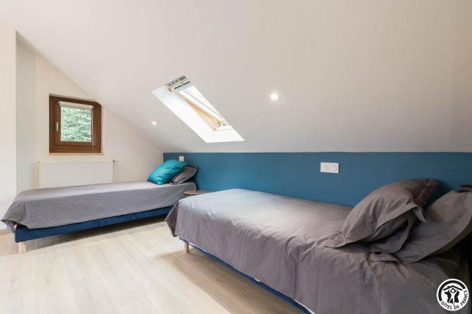 31G101649-6c7f4d6255df4e9cb4708a076f438cb0