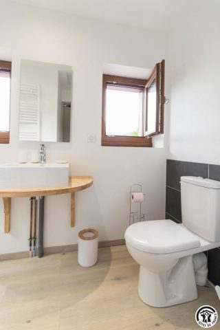 31G101649-9d1f65e589324fc1a3fda02e08e675f7