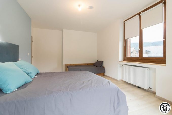 31G101649-b3aa651e3792480889bea7d8b068808c