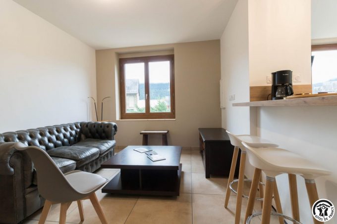 31G101649-b76f93b122a3487c9b8b7bbbcf88ceae