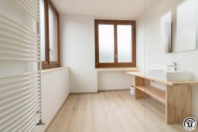 31G101649-e5bf8022c67e45f0bc631795a3be0a61