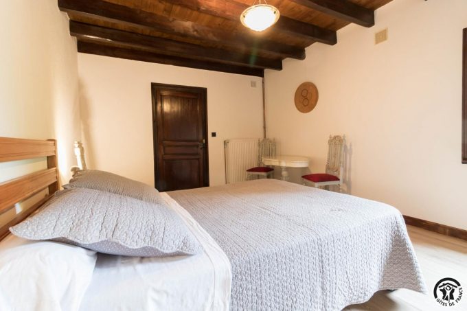 31G101650-0a5b914c0aad4b1a8aa2c90e7cc25e92