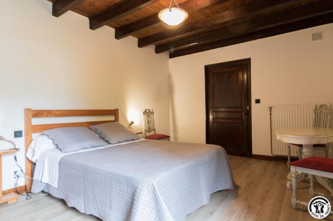 31G101650-4f3a5b564cc5477c9a5527d216b129aa