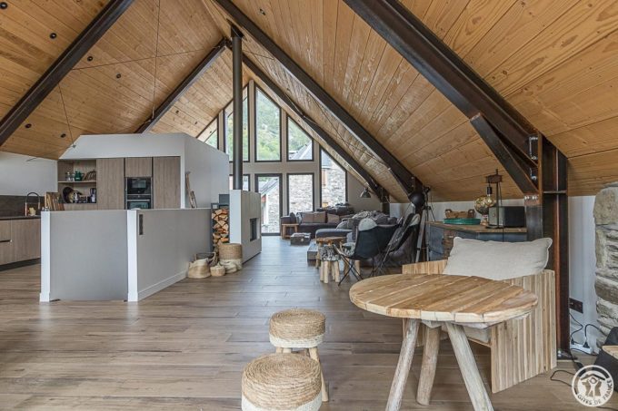 31G101655-4cc11e6320724a0f86a47d2850e28ebb