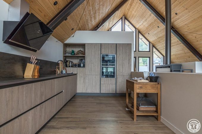 31G101655-4fe76bf39a8448a5b32355fa5aa706d7