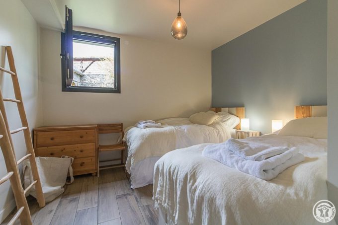 31G101655-7ddbb91ec7754324ae9abf9660030bff