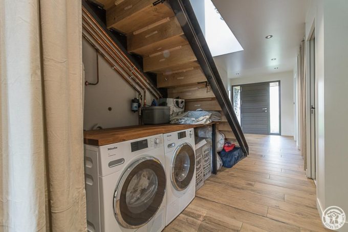 31G101655-8fffe50832d341498927e209d94a03f2